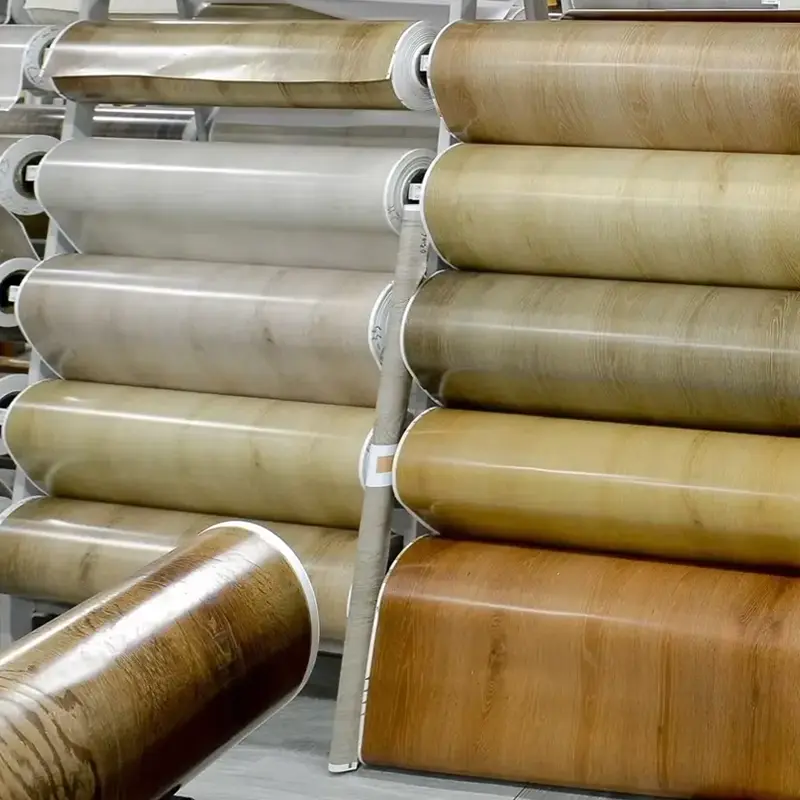 ຮູບເງົາສີແດງ PVC ສໍາລັບ Laminating ໃນຊັ້ນ WPC